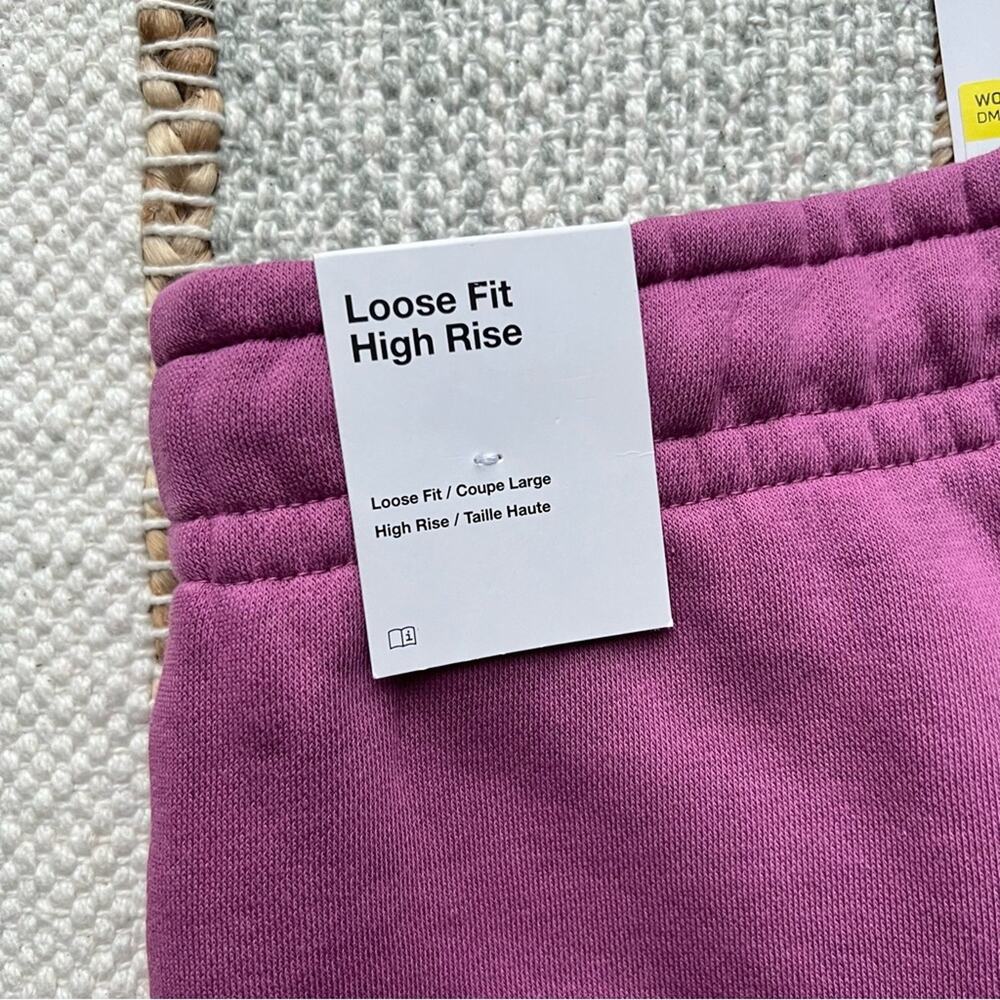 Nike Essential Loose Fit High Rise Light Bordeaux Fleece Lined Sweat Shorts S - Picture 10 of 10